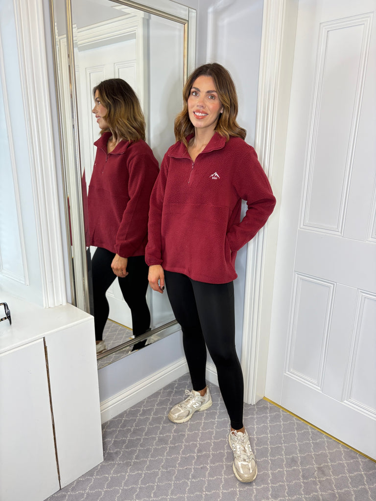 The bordeaux fleece