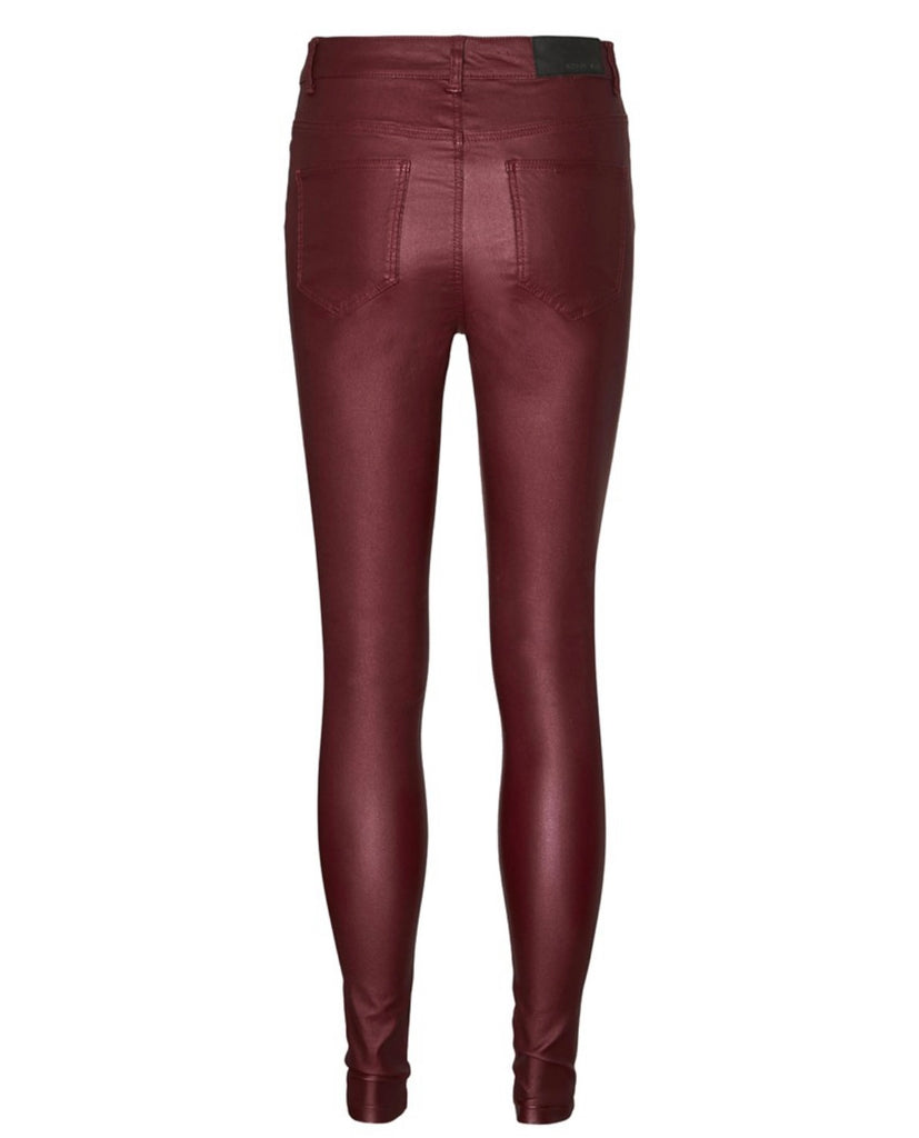 Callie coated jeans in wine
